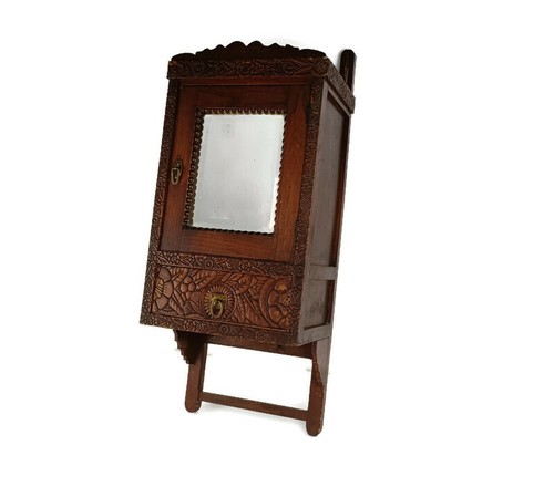 Gorgeous hand carved ornate - hand,